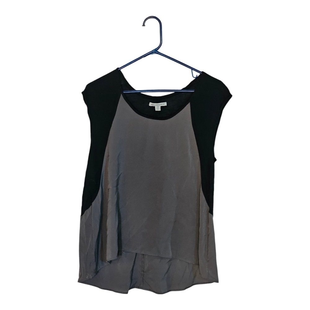 American Eagle Outfitters: Two-Tone Silky Sleeveless Top